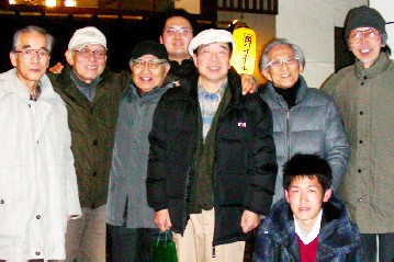 2012年長崎昆総会懇親会・阿比留さんは右から二人目